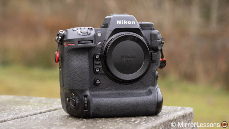 دوربین نیکون Z9  به عنوان بهترین دوربین عکاسی حرفه ای برای اتلیه